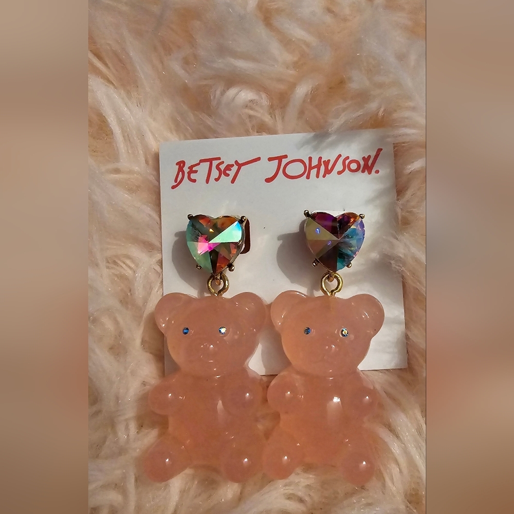 Betsey Johnson Pink Gunmy Bear Heart Earrings!